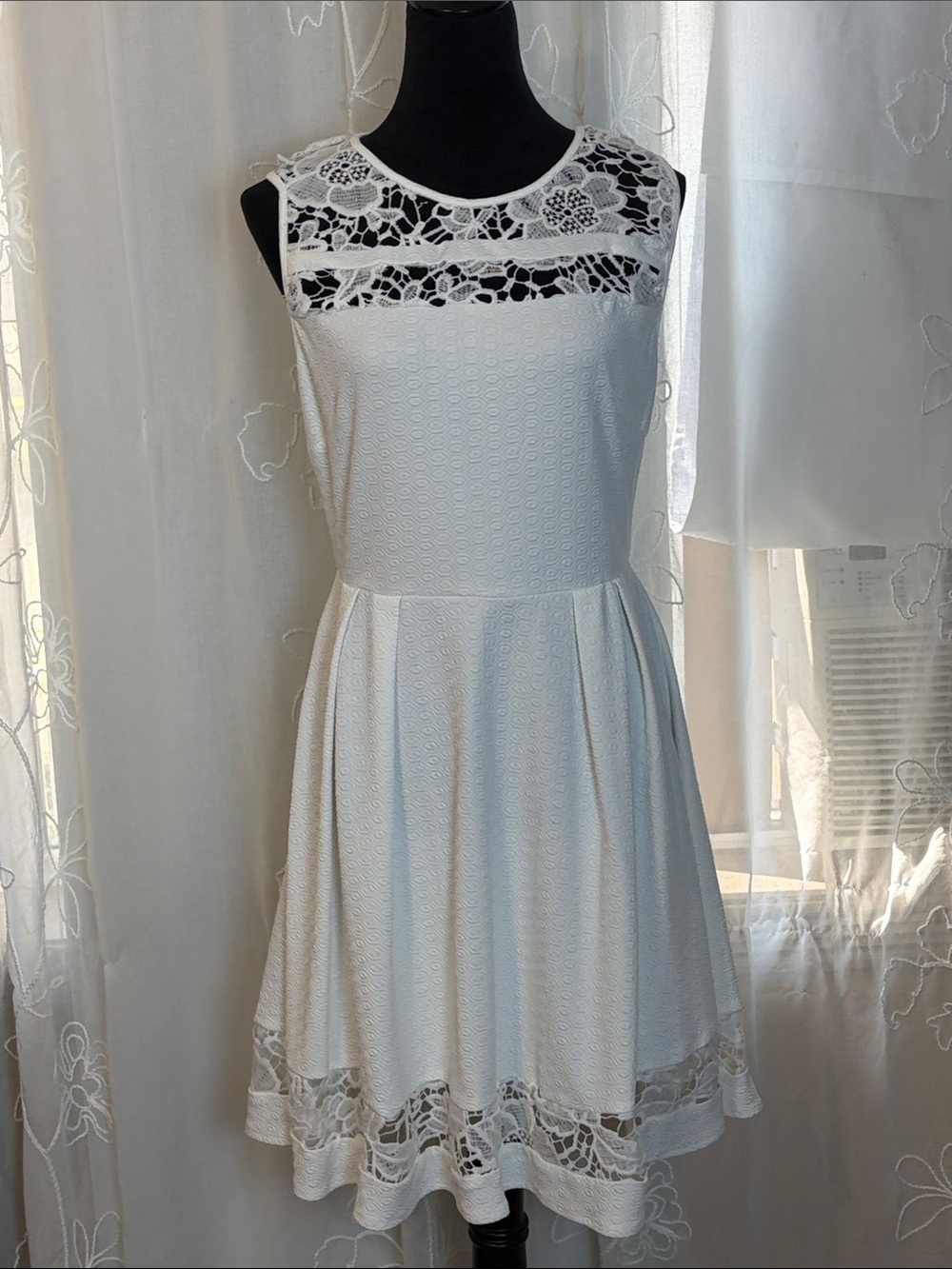 Charlotte Russe White Lace Yoke & Hem Fit-and-Flare Mini Dress XL